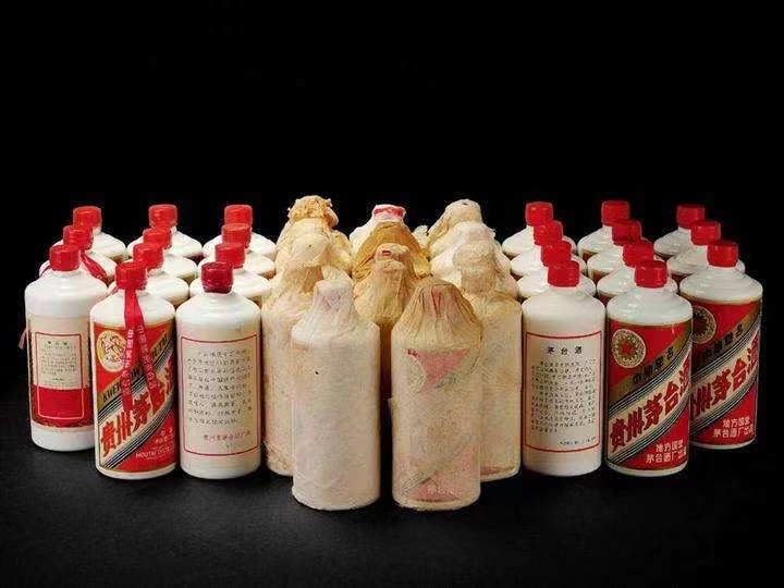 富顺老酒回收上门哪里回收(附近上门回收茅台酒）?